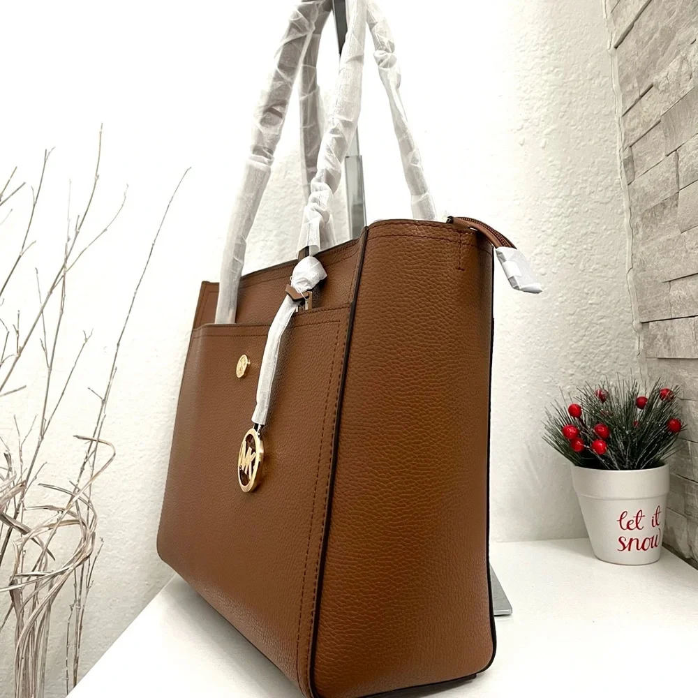 Michael Kors Maisie Large Pebbled Leather 3-in-1 Tote Bag - Picture 4 of 9